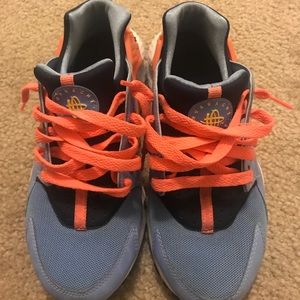 Nike Shoes - Youth shoes Nike Shoes - Youth shoes